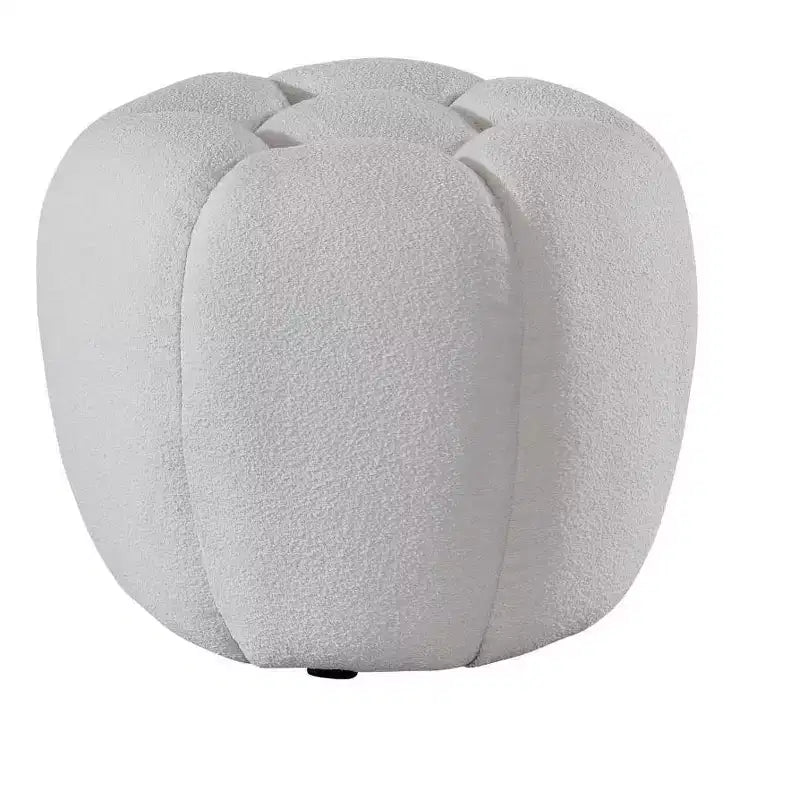 HomeRoots 19 White Tufted Boucle Round Ottoman