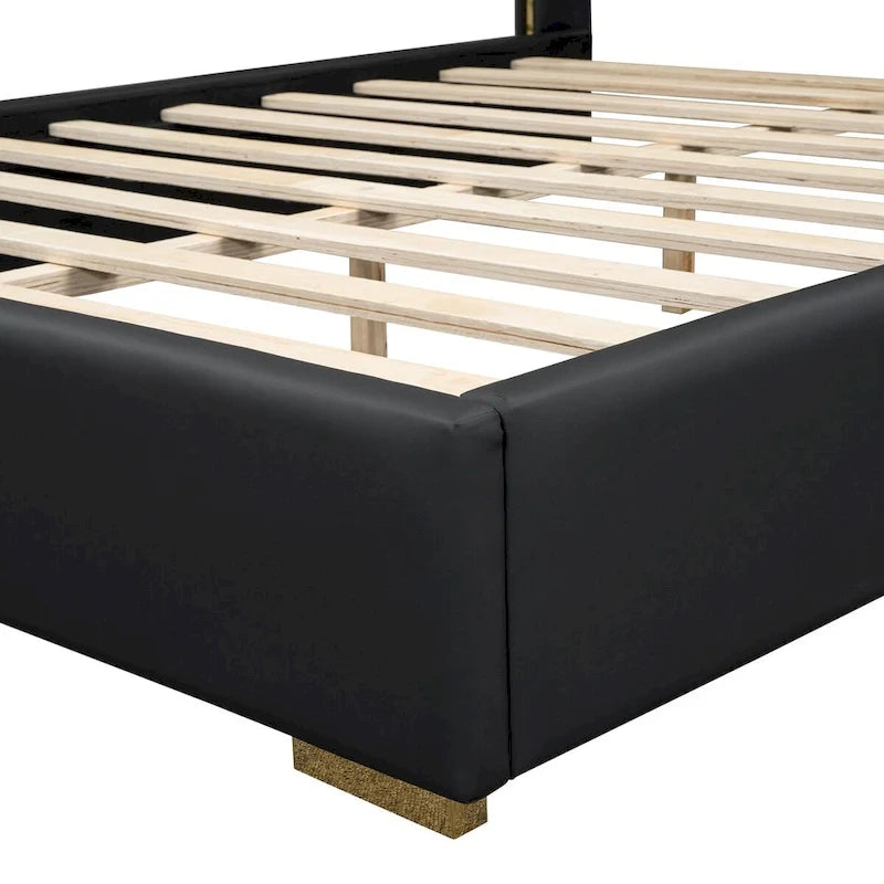 Lit plateforme deux places en similicuir avec bandes métalliques