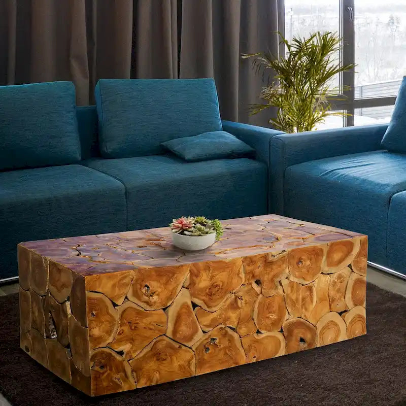 Table basse en teck rustique