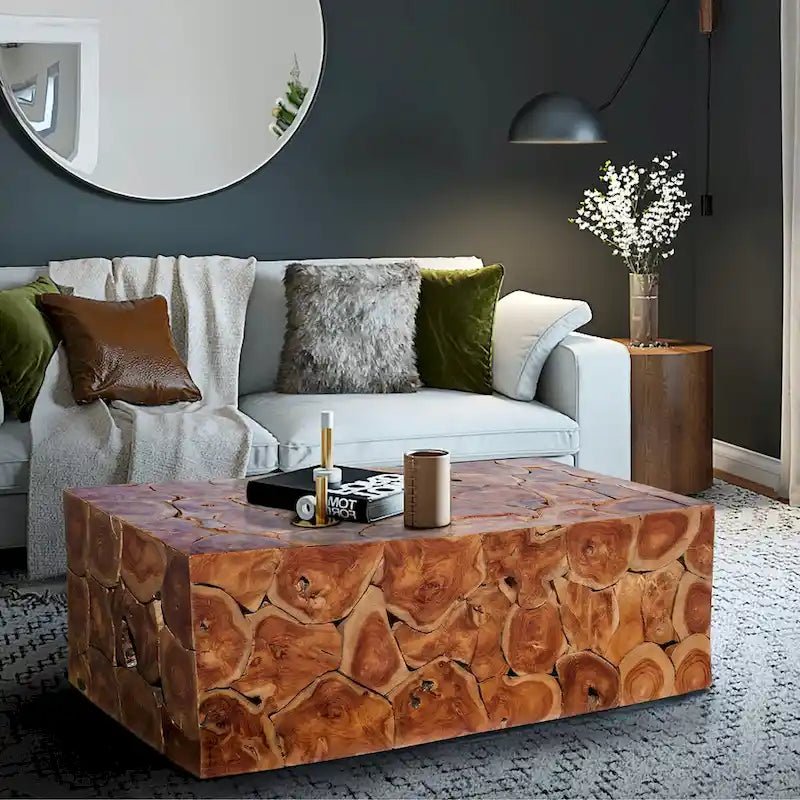 Table basse en teck rustique